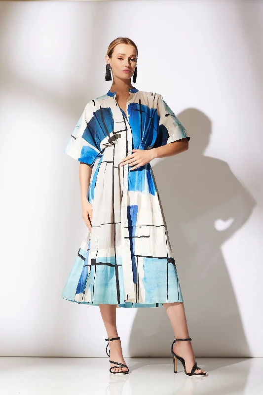 Satin maxi dresses with a high - low hem for a modern twist Satin maxi dresses with a high - low hem for a modern twist Sorairo Printed Cotton Poplin Oversized Shirtdress
