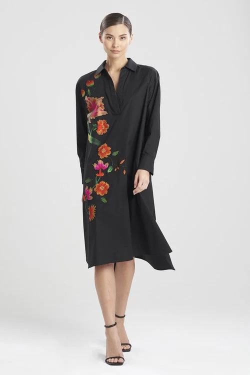 Maxi dresses with cut - out details on the sides for a modern edge Maxi dresses with cut - out details on the sides for a modern edge Cotton Poplin Chikayo Embroidery Oversized Shirtdress