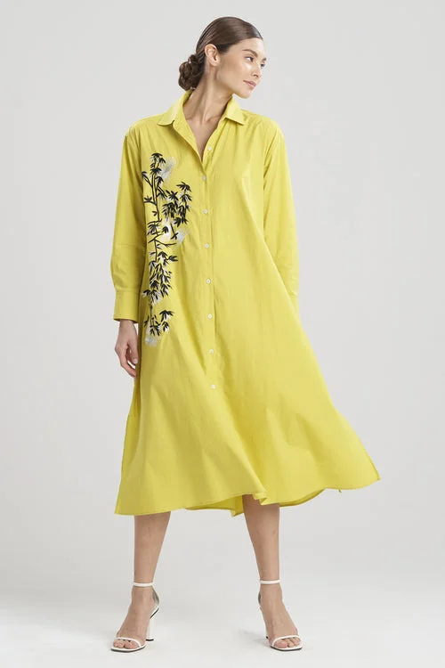 Sheer maxi dresses with lace overlays for a romantic touch Sheer maxi dresses with lace overlays for a romantic touch Cotton Poplin Applique Oversized Shirtdress