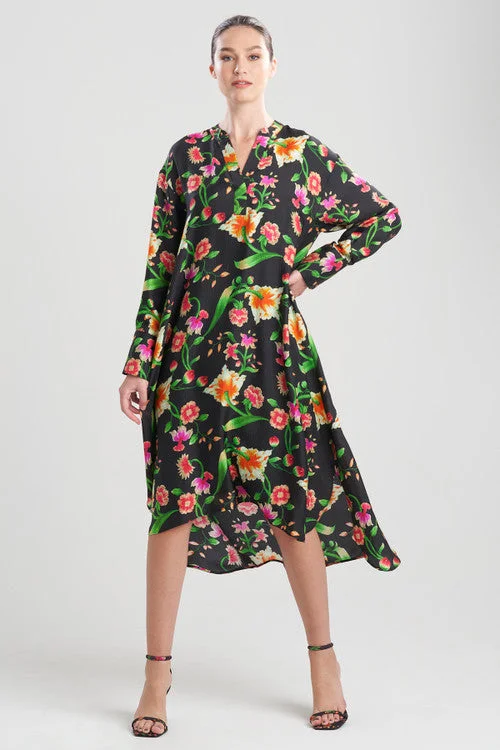 Maxi dresses with a halter neck for a stylish and sophisticated choice Maxi dresses with a halter neck for a stylish and sophisticated choice Chikayo-Obi Silk Oversized Shirtdress
