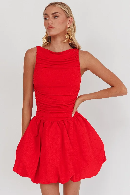 Sequined mini dresses for New Year's Eve Dalayla Sleeveless Balloon Skirt Mini Dress Red Sequined mini dresses for New Year's Eve Dalayla Sleeveless Balloon Skirt Mini Dress Red