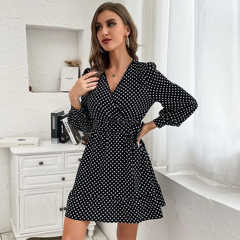 Mini dresses with geometric prints for a modern aesthetic Leyla Polka Dot Shimmer Dress - Black Mini dresses with geometric prints for a modern aesthetic Leyla Polka Dot Shimmer Dress - Black