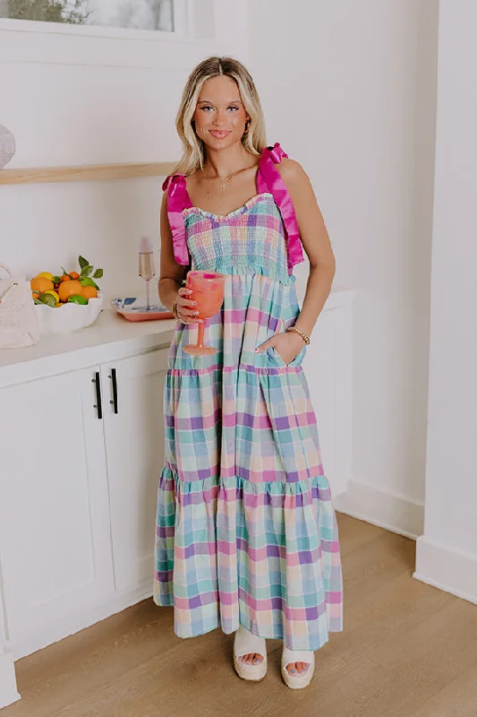 Midi dresses with cold - shoulder cutouts for a trendy style Block Party Chic Plaid Midi Dress Midi dresses with cold - shoulder cutouts for a trendy style Block Party Chic Plaid Midi Dress