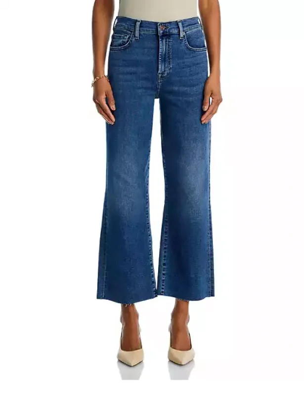 Button - fly women jeans with a traditional touchAlexa Clara Cropped Jeans In Medium Dark Wash Button - fly women jeans with a traditional touchAlexa Clara Cropped Jeans In Medium Dark Wash