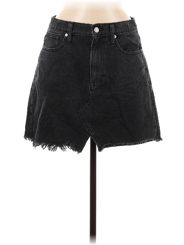 Denim skirts and blouses for a more formal ensembleDenim Skirt