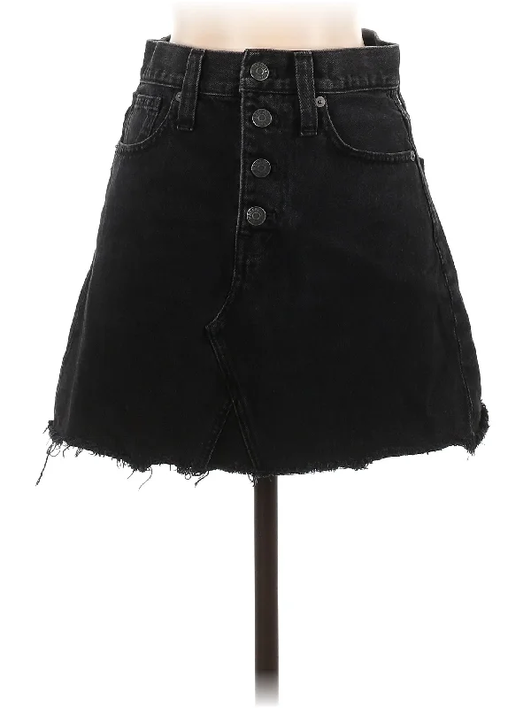 Flared denim skirts for a retro charmDenim Skirt