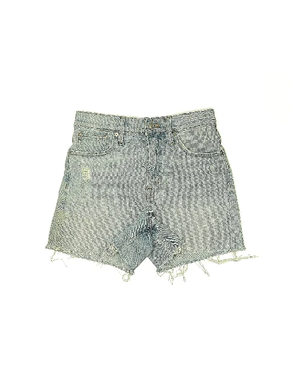 Plus Size Women's Drawstring Linen - Blend Shorts in Beige for a Relaxing VacationLow-Rise Denim Shorts in Light Wash Plus Size Women's Drawstring Linen - Blend Shorts in Beige for a Relaxing VacationLow-Rise Denim Shorts in Light Wash