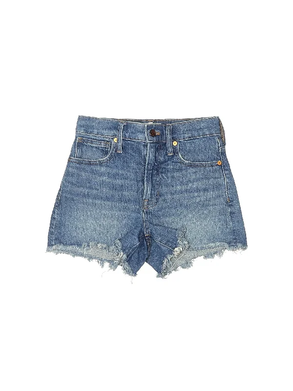 Plus Size Women's Drawstring Linen - Blend Shorts in Beige for a Relaxing VacationMid-Rise Denim Shorts in Light Wash Plus Size Women's Drawstring Linen - Blend Shorts in Beige for a Relaxing VacationMid-Rise Denim Shorts in Light Wash