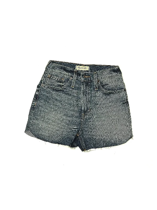 Plus Size Women's Stretch Cotton Athletic Shorts with Side Pockets for Workout SessionsMid-Rise Denim Shorts in Medium Wash Plus Size Women's Stretch Cotton Athletic Shorts with Side Pockets for Workout SessionsMid-Rise Denim Shorts in Medium Wash