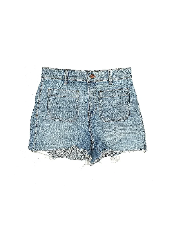 Plus Size Women's Stretch Denim Shorts with Belt Loops in Medium Wash for a Versatile FitMid-Rise Denim Shorts in Medium Wash Plus Size Women's Stretch Denim Shorts with Belt Loops in Medium Wash for a Versatile FitMid-Rise Denim Shorts in Medium Wash