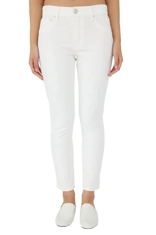 Embroidered women jeans with intricate patternsOakhaven Skinny Jeans In White
