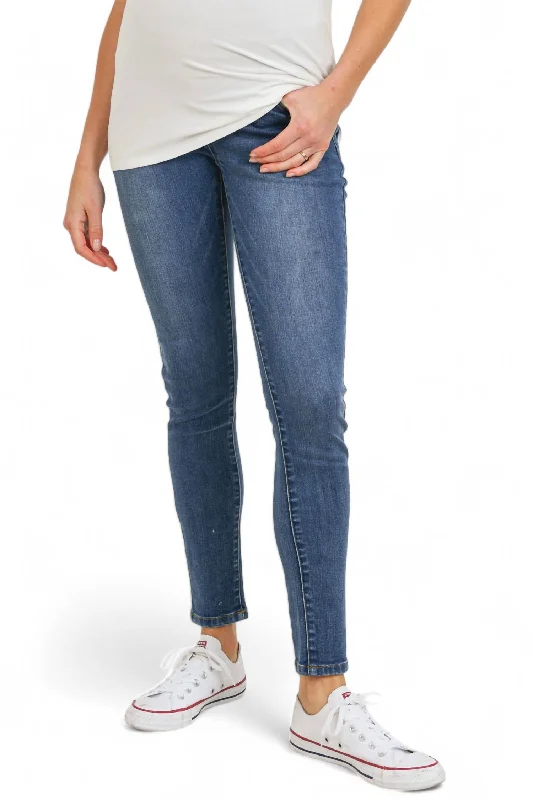 Cargo women jeans with multiple pockets for added functionalityStretch Maternity Skinny Jeans With Elastic Belly Band In Dark Denim