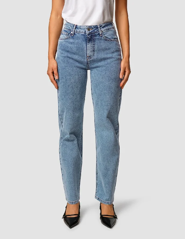 Skinny women jeans with a form - fitting designJeans Straight Snow Blue Wash