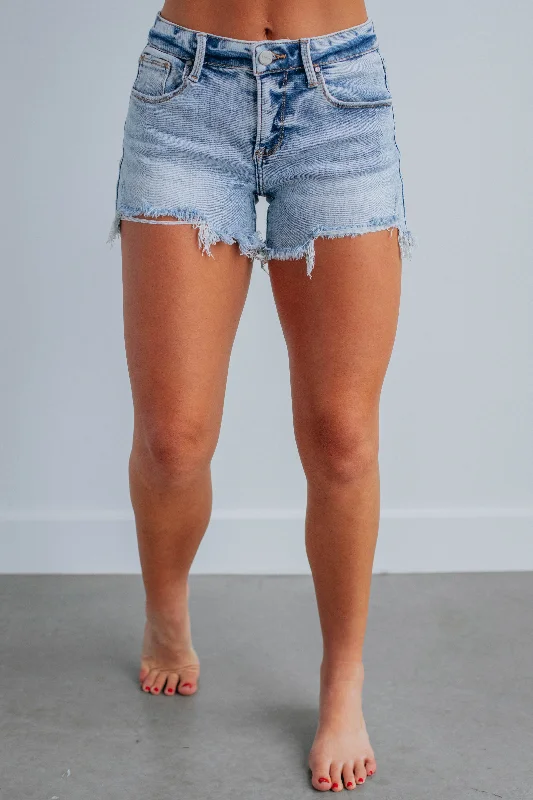 Plus Size Women's Denim Shorts with Embroidered Flowers in Light Blue for a Feminine TouchZimi Risen Shorts - Light Wash Plus Size Women's Denim Shorts with Embroidered Flowers in Light Blue for a Feminine TouchZimi Risen Shorts - Light Wash