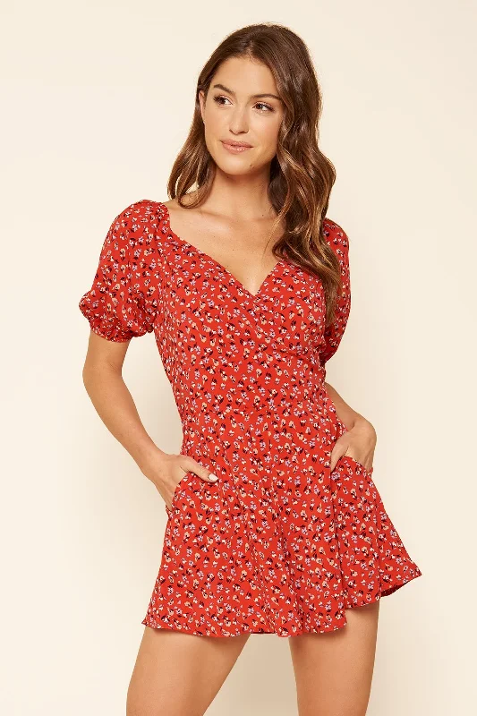 Women jumpsuits with pleated pants for a classic and sophisticated lookBloom Floral Everheart Puff Sleeve Romper Women jumpsuits with pleated pants for a classic and sophisticated lookBloom Floral Everheart Puff Sleeve Romper