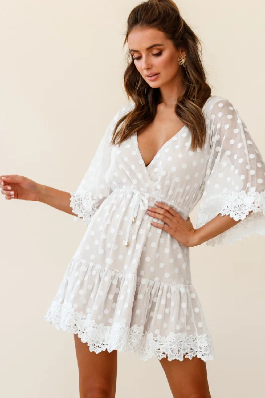 Ball Gown Women Dress with a Full Skirt for a Princess - like LookDream On Flared Sleeve Lace Trim Polka Dot Mesh Dress White Ball Gown Women Dress with a Full Skirt for a Princess - like LookDream On Flared Sleeve Lace Trim Polka Dot Mesh Dress White