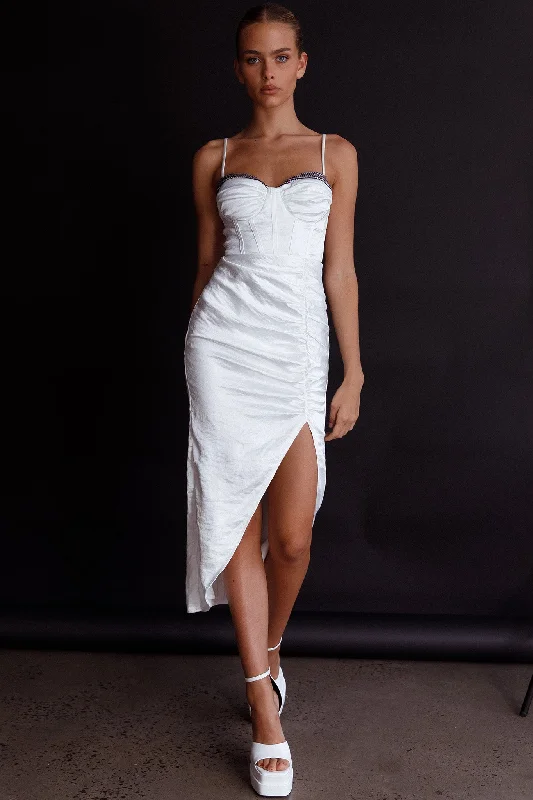 Sheath Women Dress with a Tailored Fit for a Professional LookFantasy Structured Bodice Ruched Midi Dress White Sheath Women Dress with a Tailored Fit for a Professional LookFantasy Structured Bodice Ruched Midi Dress White