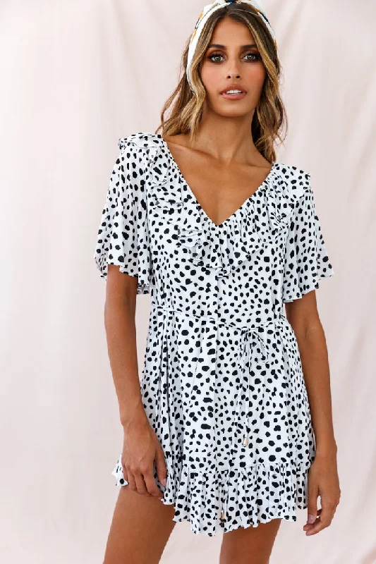 Ruffled Women Dress with Multiple Layers for a Playful and Girly StylePiper V-Back String Tie Dress White Ruffled Women Dress with Multiple Layers for a Playful and Girly StylePiper V-Back String Tie Dress White