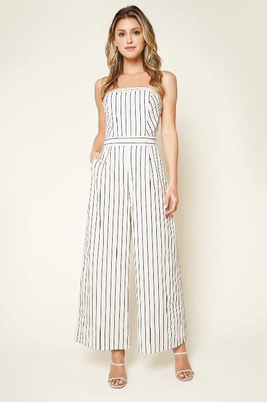 Women jumpsuits with a V - neck for a flattering and elongating effectSunlife Striped Strapless Jumpsuit Women jumpsuits with a V - neck for a flattering and elongating effectSunlife Striped Strapless Jumpsuit