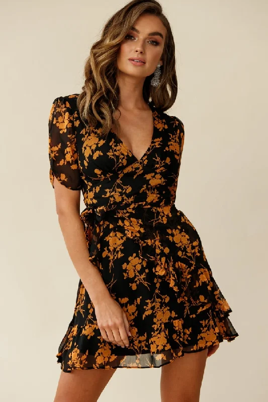Long - Sleeve Women Dress in Velvet for a Luxurious Winter LookWonderland Wrap Front Tea Dress Floral Print Black/Mustard Long - Sleeve Women Dress in Velvet for a Luxurious Winter LookWonderland Wrap Front Tea Dress Floral Print Black/Mustard