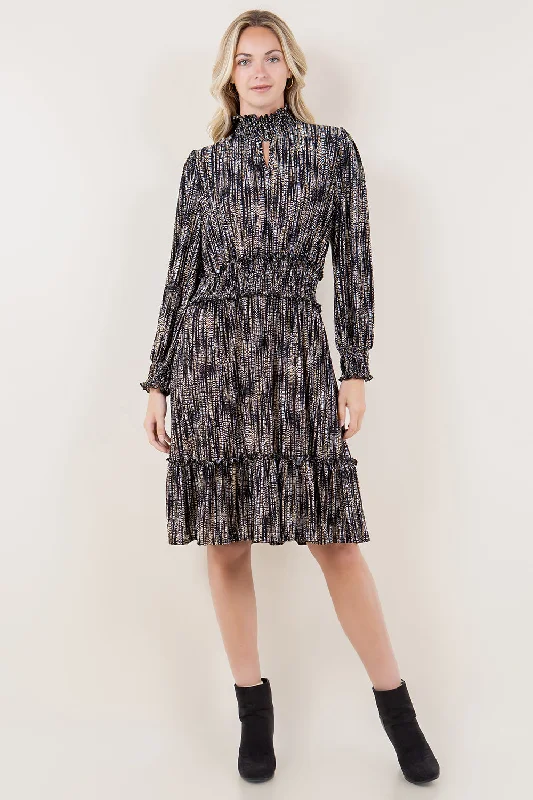 Pleated Women Dress with a Timeless and Elegant Texture Pleated Women Dress with a Timeless and Elegant Texture LS MOCK SMOCKED MIDI DRESS - D3601-0420-4F Pleated Women Dress with a Timeless and Elegant Texture Pleated Women Dress with a Timeless and Elegant Texture LS MOCK SMOCKED MIDI DRESS - D3601-0420-4F