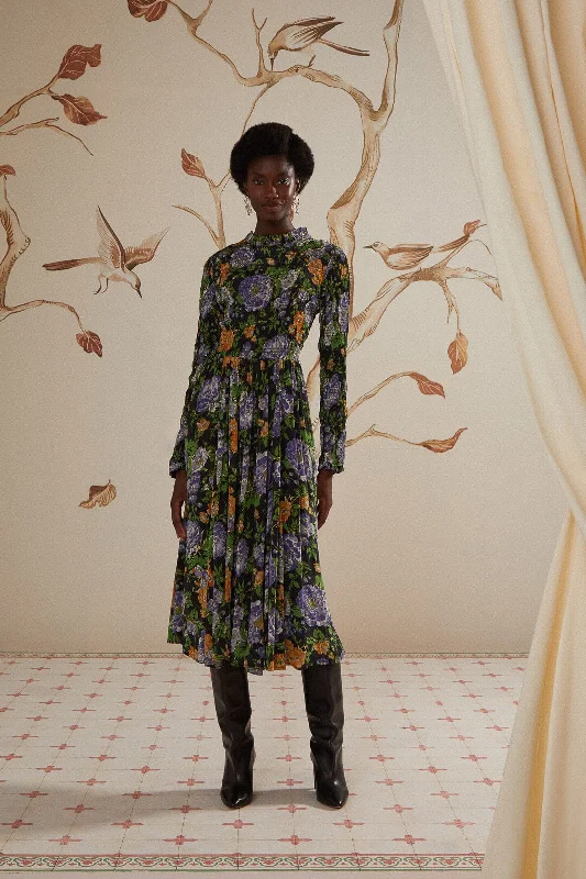 Velvet midi dresses in jewel tones for a glamorous winter eventBlack Capri Floral Midi Dress Long Sleeve Velvet midi dresses in jewel tones for a glamorous winter eventBlack Capri Floral Midi Dress Long Sleeve