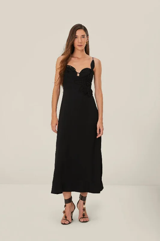 Sheath midi dresses with beaded embellishments for a formal occasionBlack Flowered Bust Midi Dress Sheath midi dresses with beaded embellishments for a formal occasionBlack Flowered Bust Midi Dress