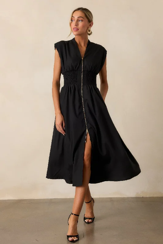 Midi dresses with ruched bodices for a feminine and fitted feelCircle Of Friends Black Midi Dress Midi dresses with ruched bodices for a feminine and fitted feelCircle Of Friends Black Midi Dress