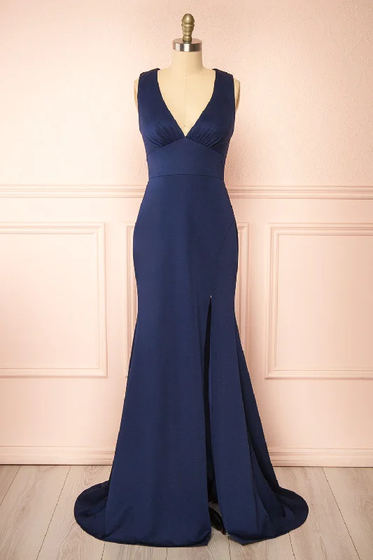 Midi dresses with animal prints for a bold and confident appearanceDiaz Navy | Maxi Dress w/ Train Midi dresses with animal prints for a bold and confident appearanceDiaz Navy | Maxi Dress w/ Train