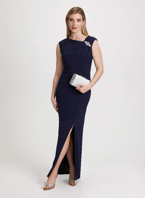 Midi dresses with off - the - shoulder necklines for a flirty lookFitted Maxi Dress