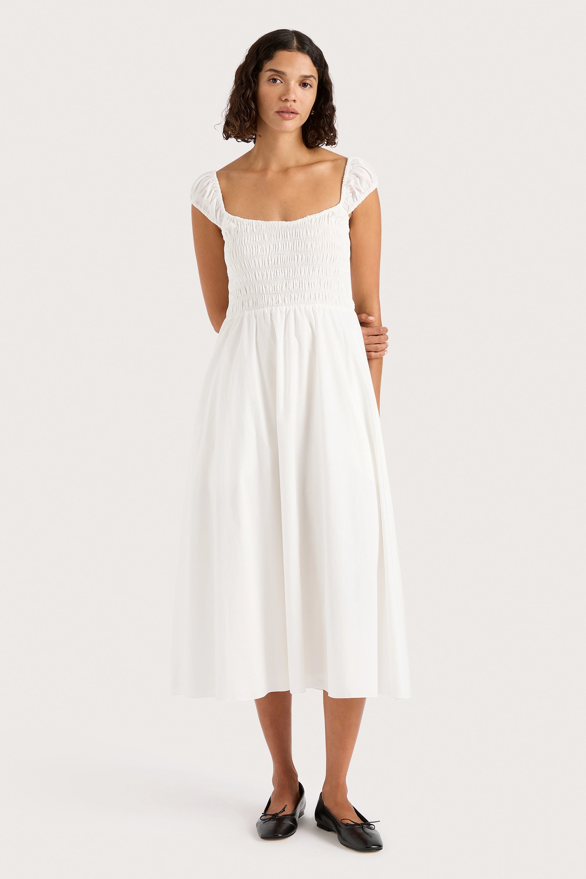Midi dresses with printed lining for a hidden and stylish detailLene Midi Dress White Midi dresses with printed lining for a hidden and stylish detailLene Midi Dress White
