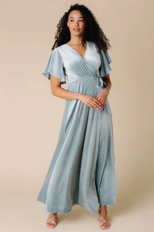 Midi dresses with mesh inserts for a trendy and breathable optionNaples Velvet Maxi Dress Midi dresses with mesh inserts for a trendy and breathable optionNaples Velvet Maxi Dress