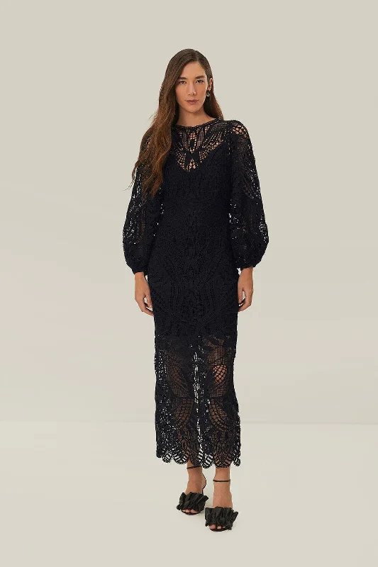 Midi dresses with side slits for a sexy and elegant appearanceBlack Nature Guipure Midi Dress Midi dresses with side slits for a sexy and elegant appearanceBlack Nature Guipure Midi Dress