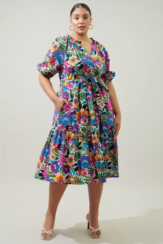 Midi dresses with V - necklines for a flattering and elongating effectSanta Elena Wynette Tiered Midi Dres Curve Midi dresses with V - necklines for a flattering and elongating effectSanta Elena Wynette Tiered Midi Dres Curve