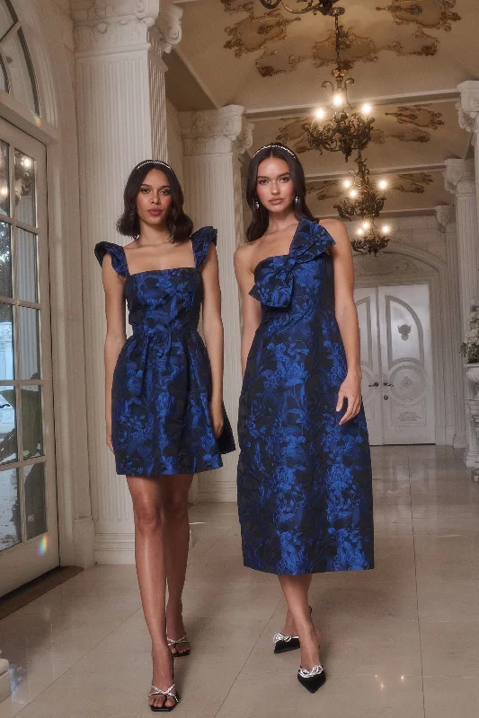 Midi dresses with fringe details for a fun and energetic styleVernonia Floral Jacquard Lola Bow Strapless Midi Dress Midi dresses with fringe details for a fun and energetic styleVernonia Floral Jacquard Lola Bow Strapless Midi Dress