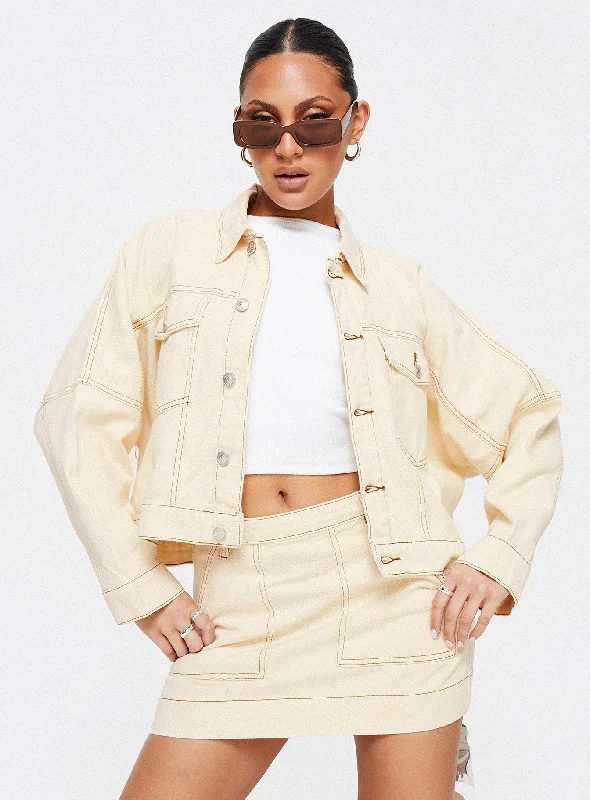 Denim Top for a Beachside Picnic with a Laid - Back StyleHughes Jacket Cream Denim