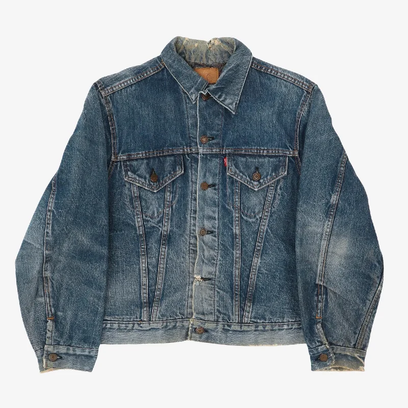 Fringed Denim Top with a Bohemian FlairBig E 1960s Type 3 Blanket Lined Denim Jacket Fringed Denim Top with a Bohemian FlairBig E 1960s Type 3 Blanket Lined Denim Jacket