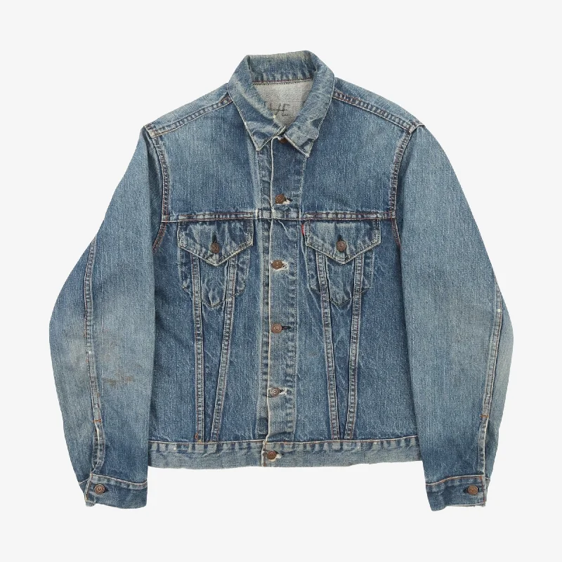Denim Top with a Peplum Hem for a Flirty and Feminine LookVintage Denim Jacket