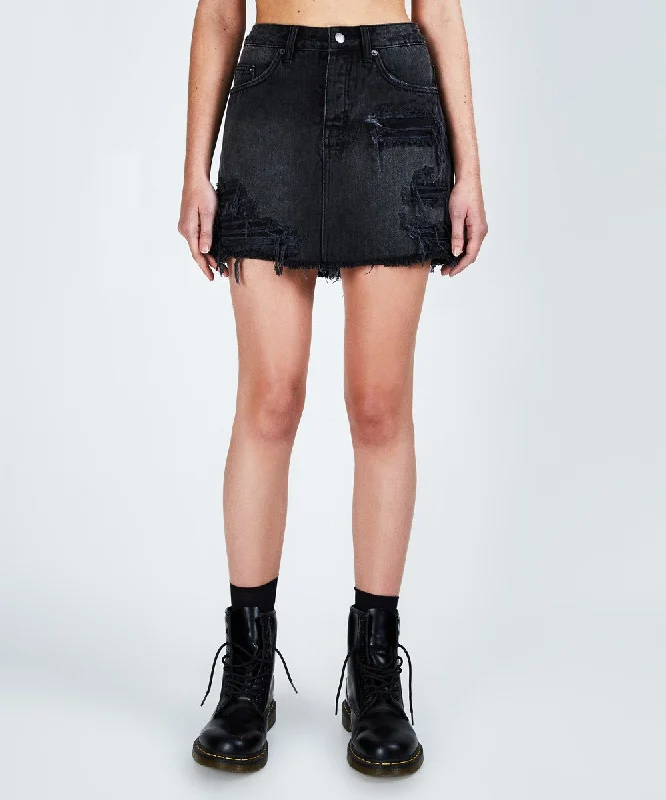 Denim skirts with statement jewelry for added glamourMINI MOSS RECALL BLACK