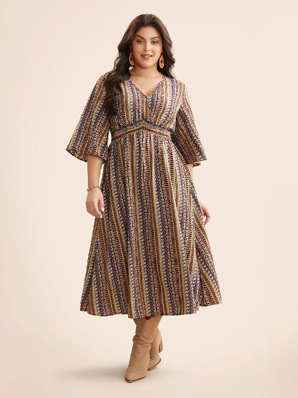 Maxi dresses with mesh panels for a sexy and trendy appearanceBandana Striped Shirred Split Hem Dress Maxi dresses with mesh panels for a sexy and trendy appearanceBandana Striped Shirred Split Hem Dress