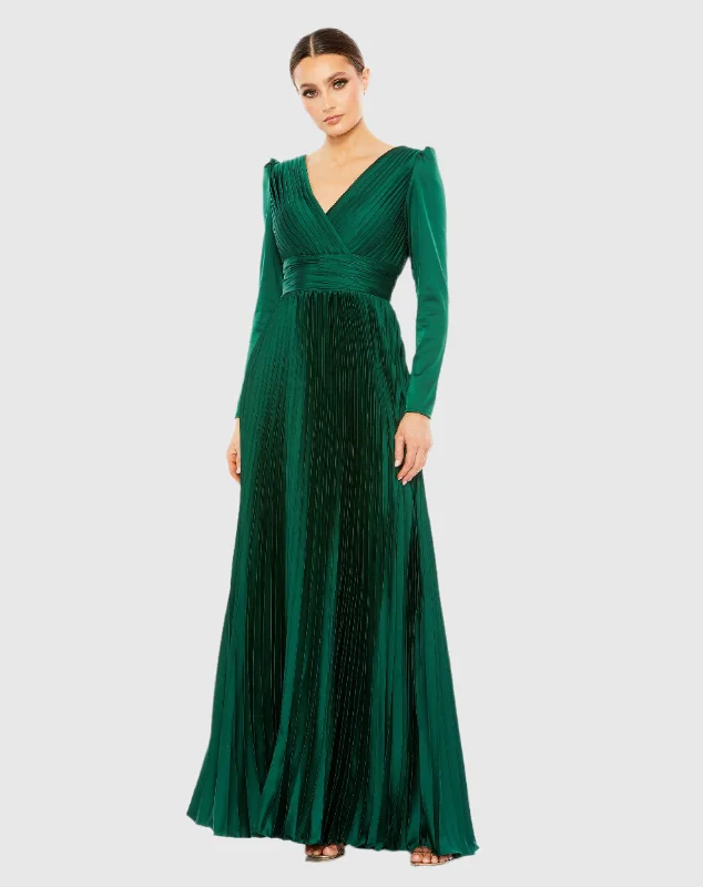 Maxi dresses with a wrap - around style for a customizable fitPleated Long Sleeve V-Neck Gown Maxi dresses with a wrap - around style for a customizable fitPleated Long Sleeve V-Neck Gown
