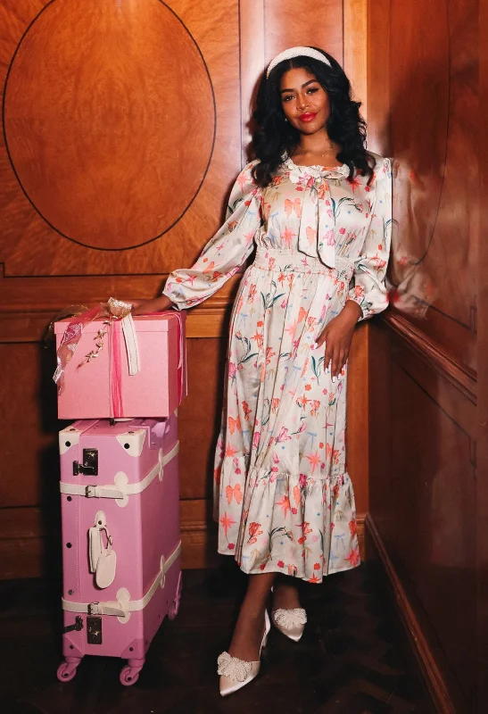 Maxi dresses with a keyhole back for a sexy detailTilly Dress