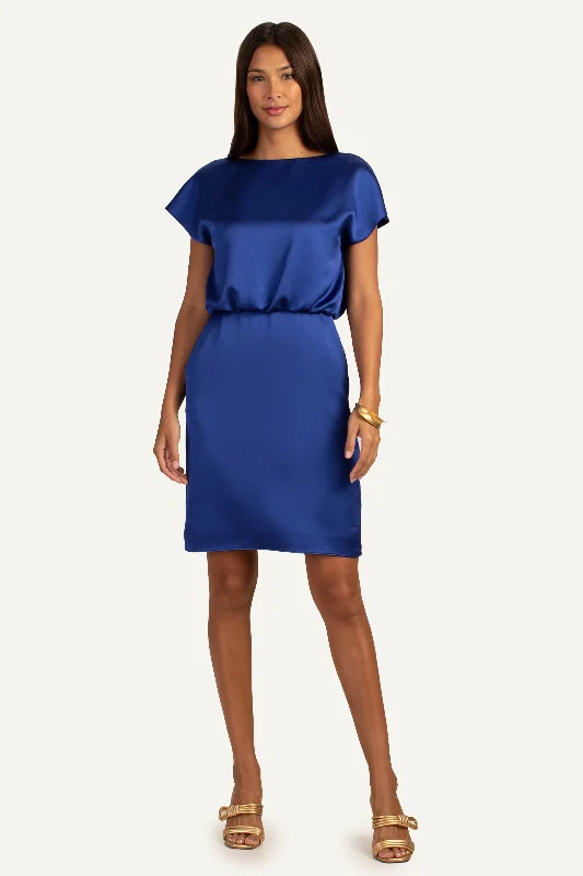 Mini dresses with abstract prints for an artistic lookAmuse Dress