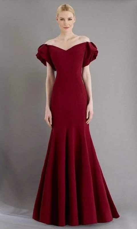 Metallic wedding guest dresses for a glamorous weddingJanique - 1943 Ruffled Off Shoulder Sweetheart Neck Mermaid Gown