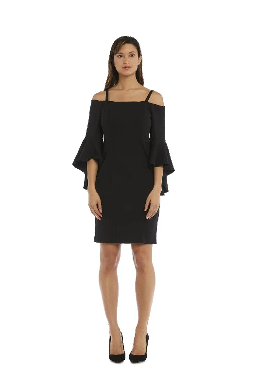 Sleeveless cocktail dresses in a silk - blend fabric for a luxurious feelR&M Richards 8858 Short Dress Cocktail Sleeveless cocktail dresses in a silk - blend fabric for a luxurious feelR&M Richards 8858 Short Dress Cocktail
