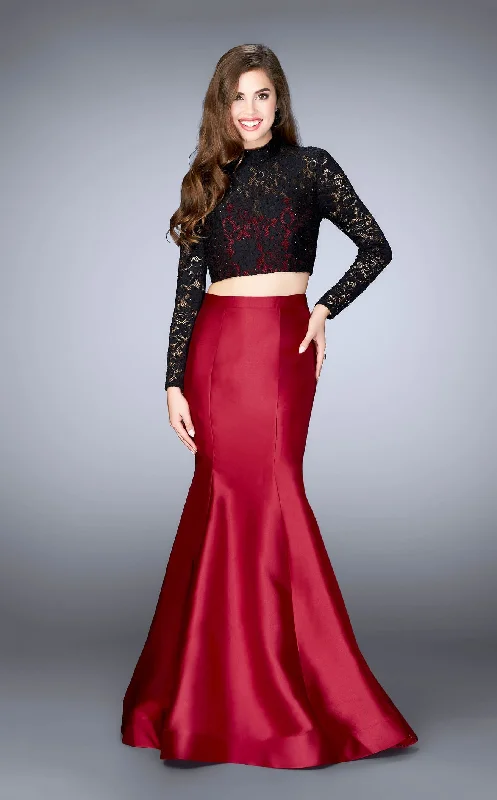 Prom dresses with side - slit skirts and beaded fringes for a glamorous appearanceLa Femme 24302 Dress Prom dresses with side - slit skirts and beaded fringes for a glamorous appearanceLa Femme 24302 Dress