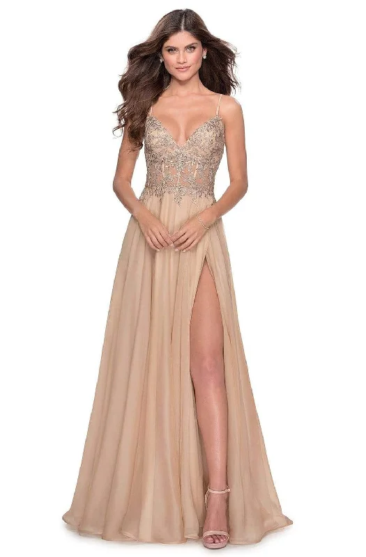 Formal dresses with empire waists and organza overlays for a feminine lookLa Femme - 28543 Embellished V-neck Junior Prom Dress Formal dresses with empire waists and organza overlays for a feminine lookLa Femme - 28543 Embellished V-neck Junior Prom Dress