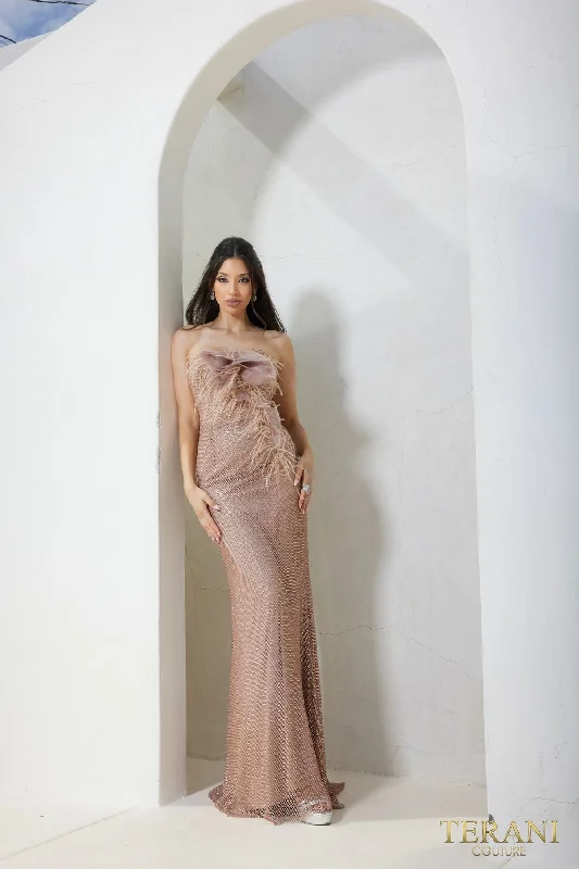 Halter Neck Women Dress to Show Off the Shoulders and NecklineTerani Couture 241P2125 Sequins Prom Long Dress Halter Neck Women Dress to Show Off the Shoulders and NecklineTerani Couture 241P2125 Sequins Prom Long Dress