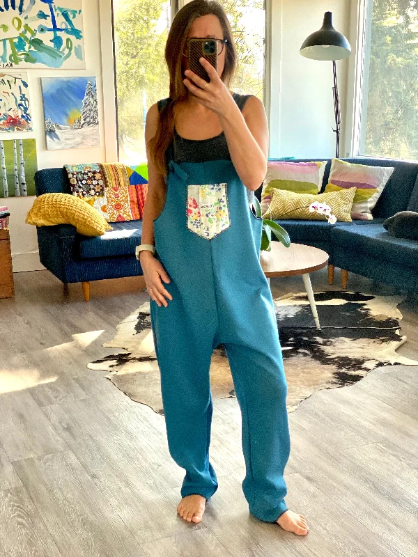 Women's overalls for a DIY project at homeOveralls - med (sample)
