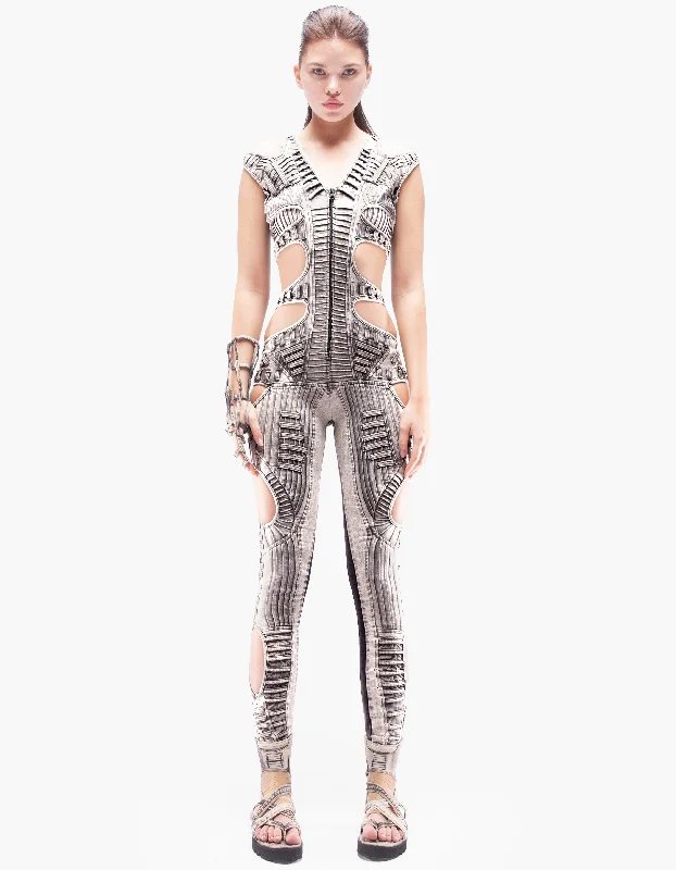Women's overalls for work in a factory settingOVERALL RAY DIMENSION